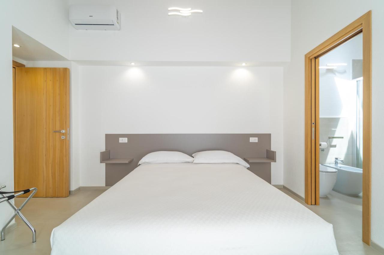 Nuova -Luxury Rooms & Apartment- Olbia Exterior photo